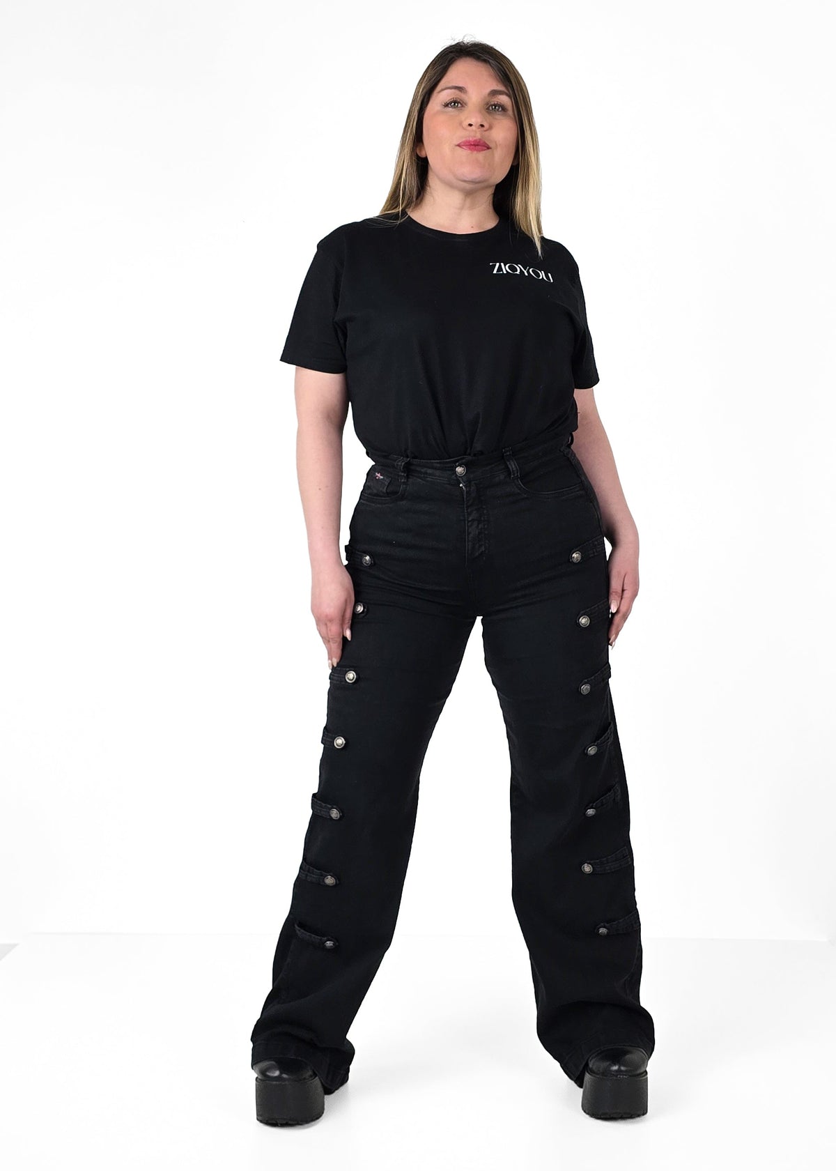 NAPOLEÓN NEGRO — El mismo uniforme. Otra presencia.
